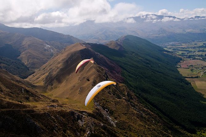Queenstown Tandem Paragliding from Coronet Peak - What the flight feels like above the Wakatipu Valley