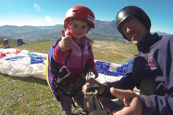 Queenstown Tandem Paragliding from Coronet Peak - The takeoff: a short briefing, then open air