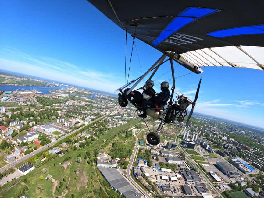 Riga: Hang-Glider 10-Minute Flight Over the City - What this Riga flight actually feels like