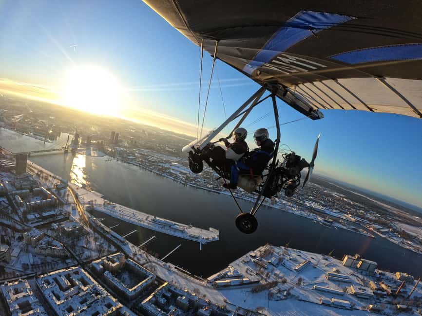 Riga: Hang-Glider 10-Minute Flight Over the City - Starting at Spilve airfield