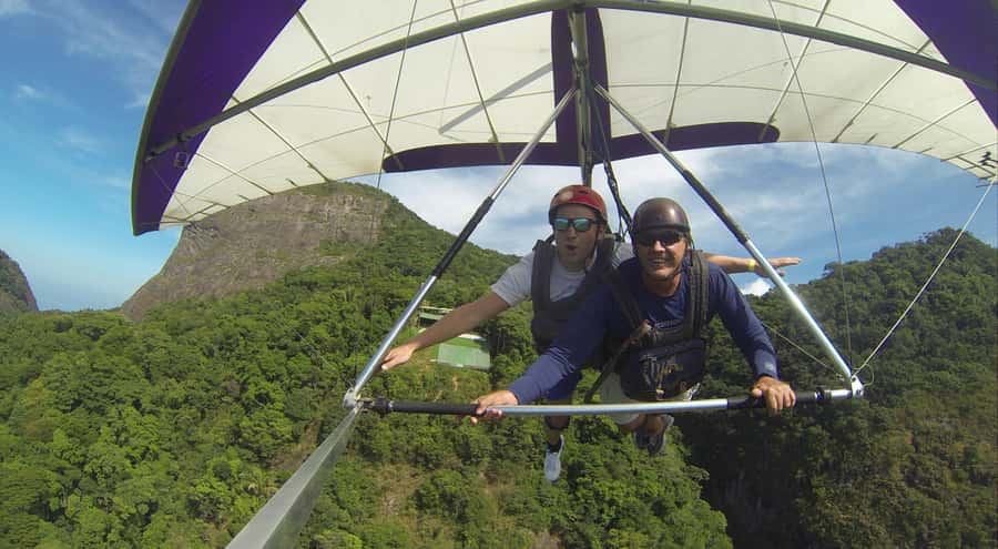 Rio de Janeiro: Hang Gliding or Paragliding Experience - Timing, weather, and the private-group setup