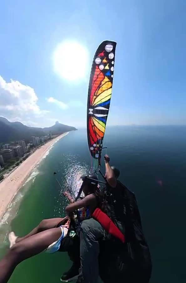 Rio de Janeiro: Hang Gliding or Paragliding Flight - Safety, pilots, and the small-group setup