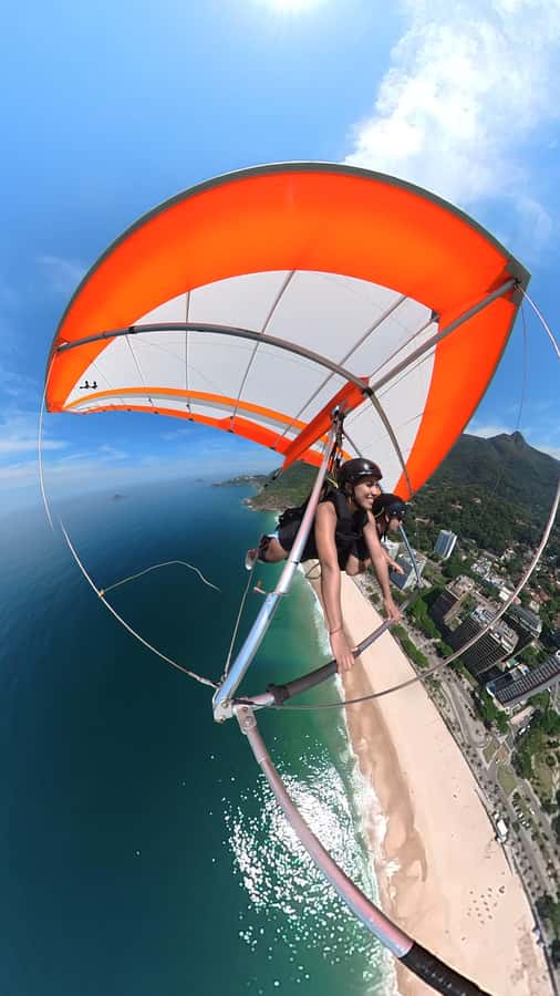 Rio de Janeiro: Hang Gliding or Paragliding Flights - Starting at São Conrado Beach