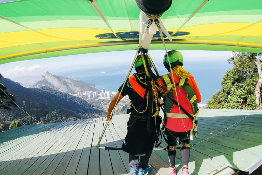 Rio de Janeiro: Hang Gliding Tandem Flight - Who should book this Rio flight?