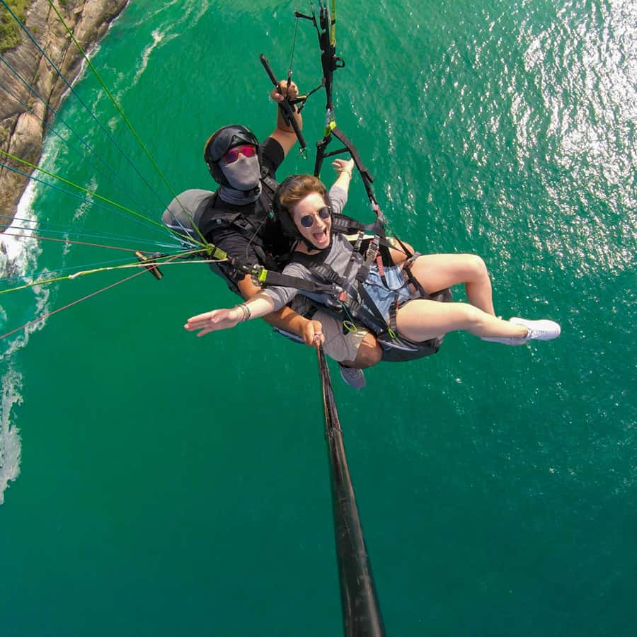 Rio de janeiro : Paragliding Tandem Flights over Rio - Who should book this Rio flight