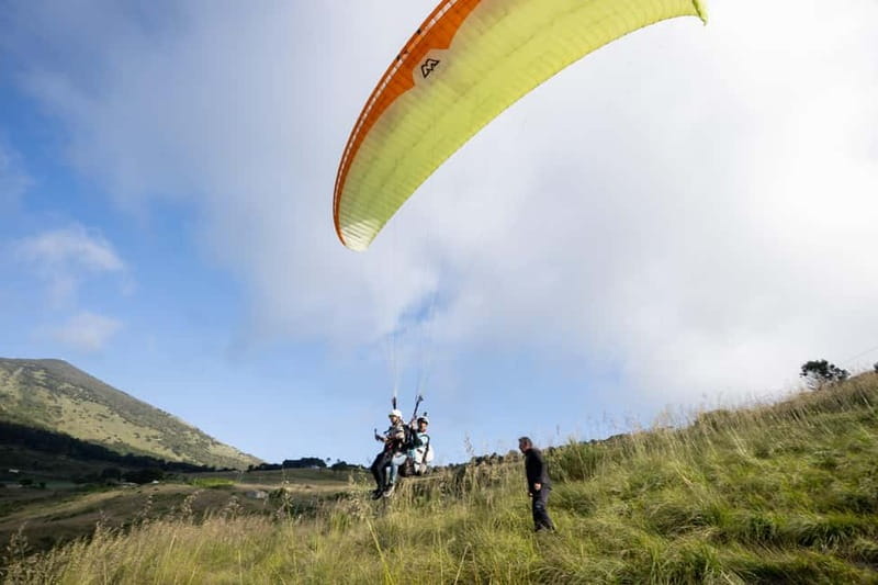 San Vito Lo Capo: paragliding flight with instructor/video - Booking, cancellation, and practical planning