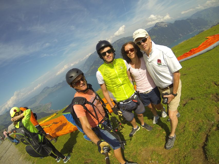 Stans: Tandem Paragliding Experience - Starting at Lucerne or Stans