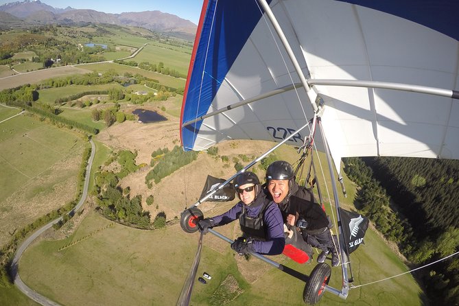 Tandem Hang Gliding - What the SkyTrek Flight Is Really Like