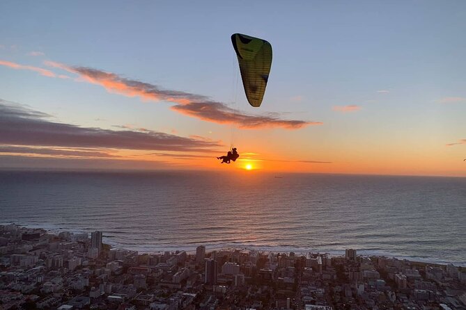 Tandem Paraglide Flight with Instructor - Who Will Enjoy This Most?