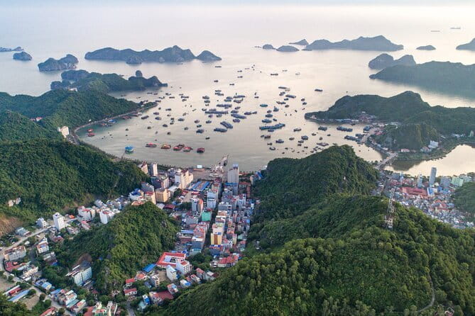 Tandem Paragliding Experience in Hanoi - The social side after landing