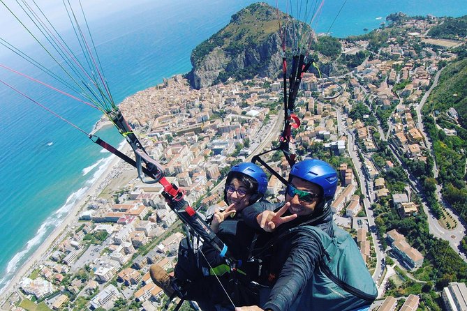 Tandem Paragliding Flight in Cefalù - The Ride Up and the Meeting Point