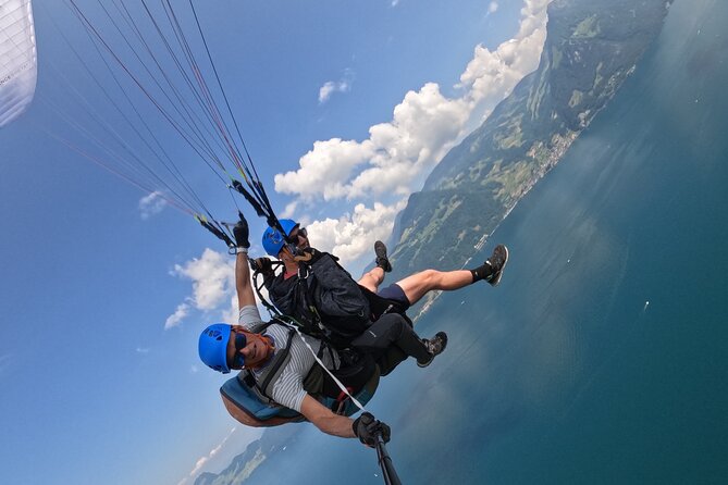 Tandem Paragliding Flight in the Lucerne Region - The mountain ride is part of the adventure, but not part of the price