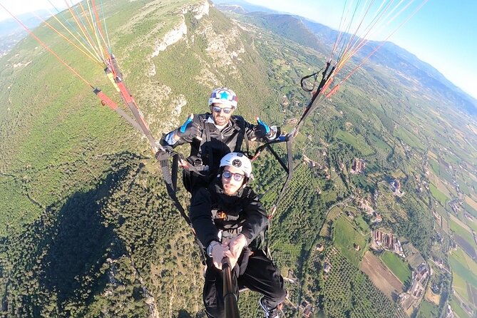 Tandem Paragliding Flight on Capaccio Paestum in Salerno - Flying above the mountains and Cilento coast