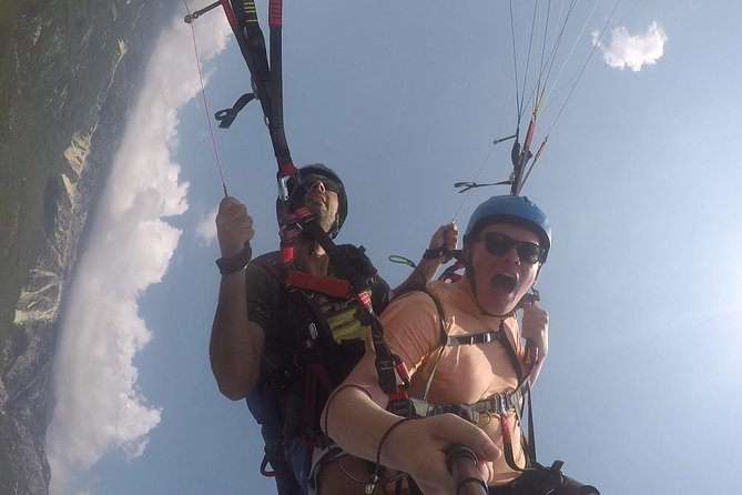 Tandem paragliding in Budva /All-inclusive - Seeing Becici Beach from above