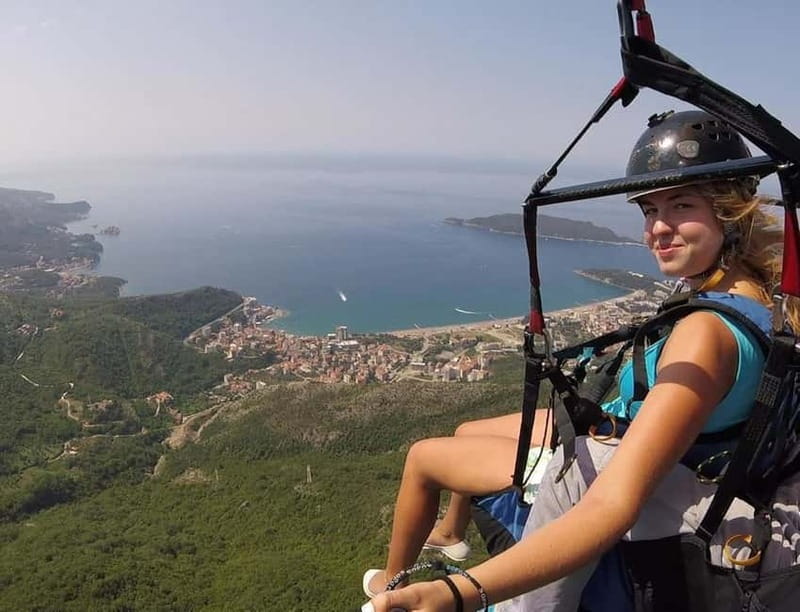 Tandem Paragliding in Budva with Expert Pilots/All-inclusive - Landing near Budva City Beach