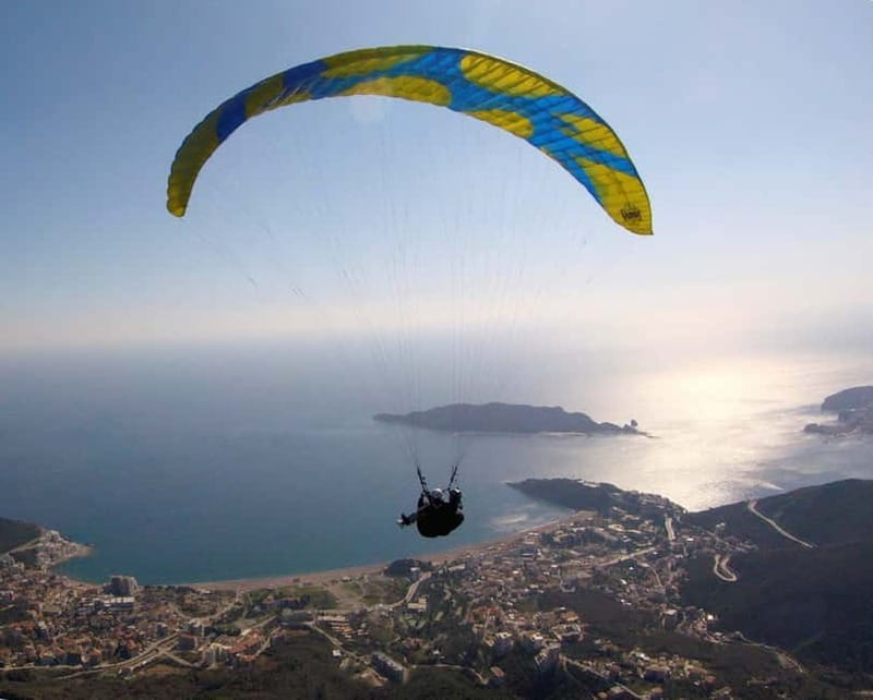 Tandem Paragliding in Budva with Expert Pilots/All-inclusive - Weather, clothing, and timing
