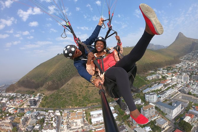 Tandem Paragliding in Cape Town - When to schedule it in your Cape Town trip