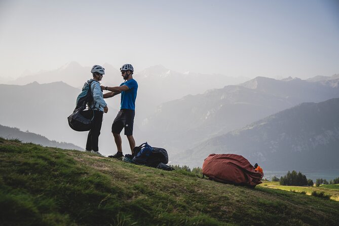 Tandem Paragliding in Interlaken - The 10 to 20 minute flight over the Jungfrau Region