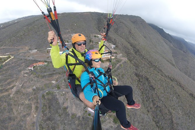 Tandem paragliding in Tenerife - Meeting the Sky of Tenerife team in Adeje