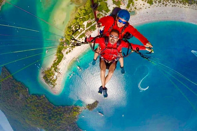 Tandem Paragliding Over The Blue Lagoon in Fethiye - Acrobatics for thrillseekers, calm flying for everyone else