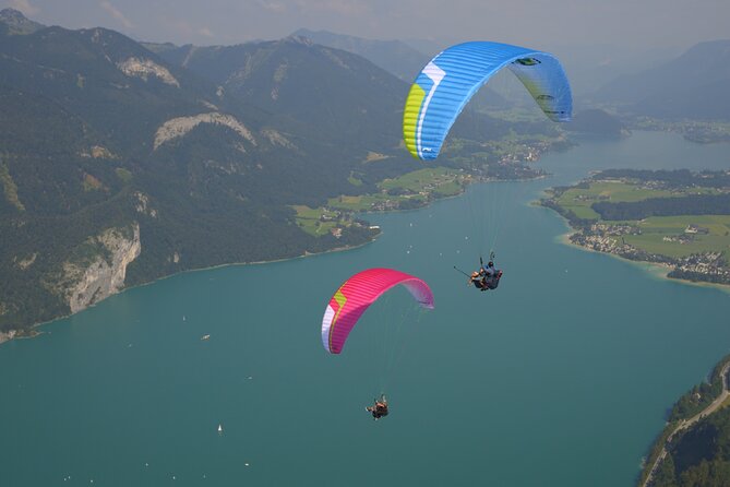 Tandem Paragliding St. Gilgen - Wolfgangsee - Riding Zwölferhorn to 1,522 meters