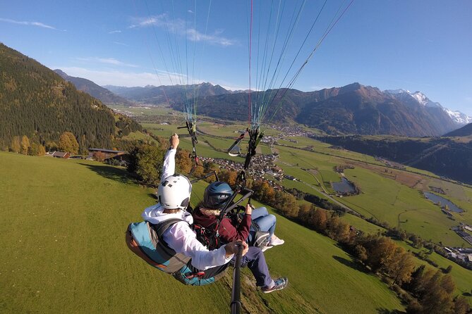 The Best Paragliding Tandem Flights in Zell am See Kaprun - Starting at Talblick 1 and heading for the Schmittenhöhe
