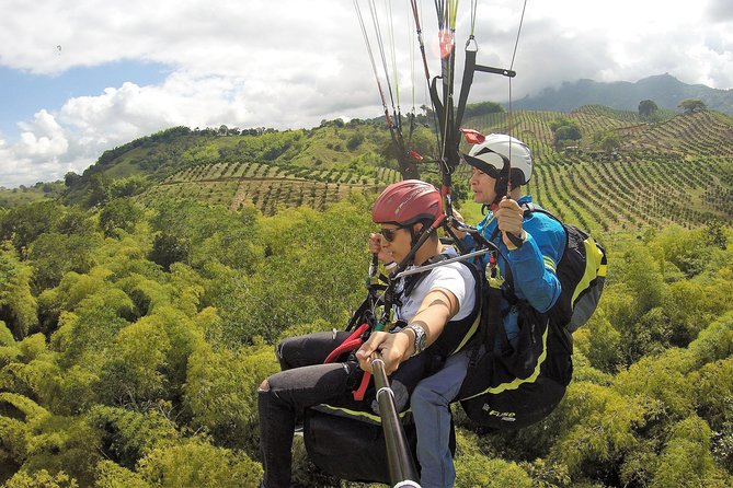Unique experience flying paragliding - Flying over Buenavista’s coffee country