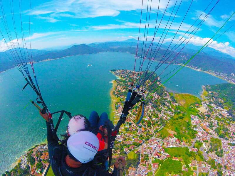Valle de Bravo: Paragliding flight - Safety instructions before take-off