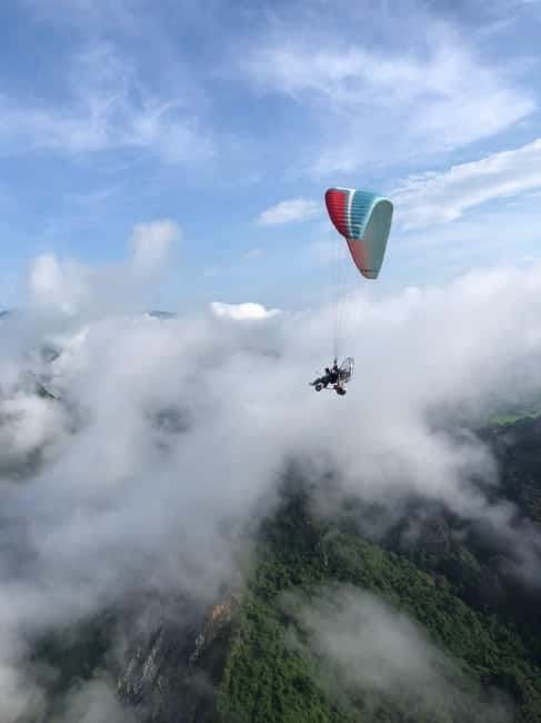 Vang Vieng: Paragliding Experience with Hotel Pickup - What happens before you leave the ground