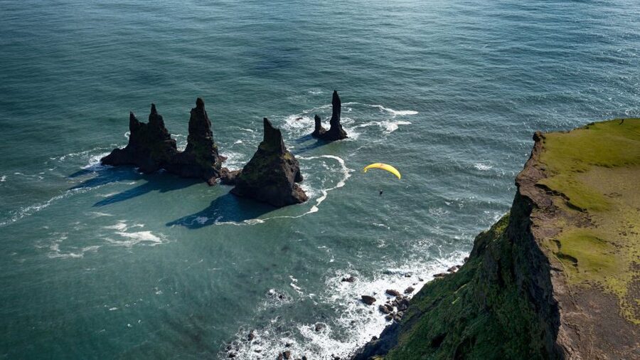 Vík: Paragliding Tandem Flight - Clothing, shoes, and what to carry