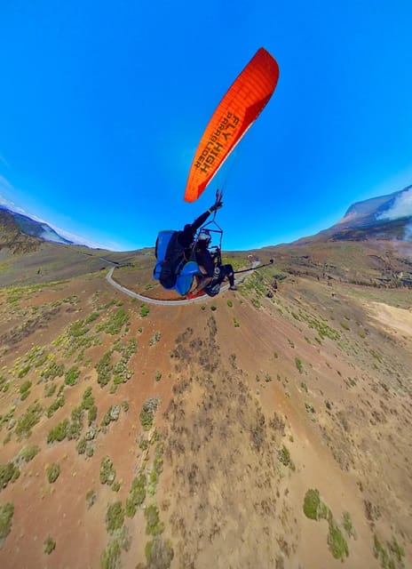 Vuelo Parapente Tenerife Teide (2200 metros) - Landing with simple instructions