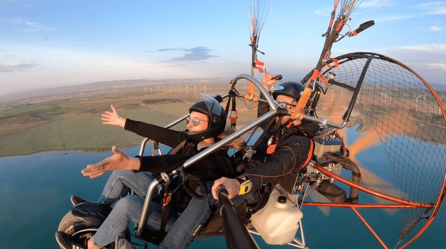 Zaragoza: Aragonese Paragliding Experience - Taking off from Zaragoza toward the Pyrenees