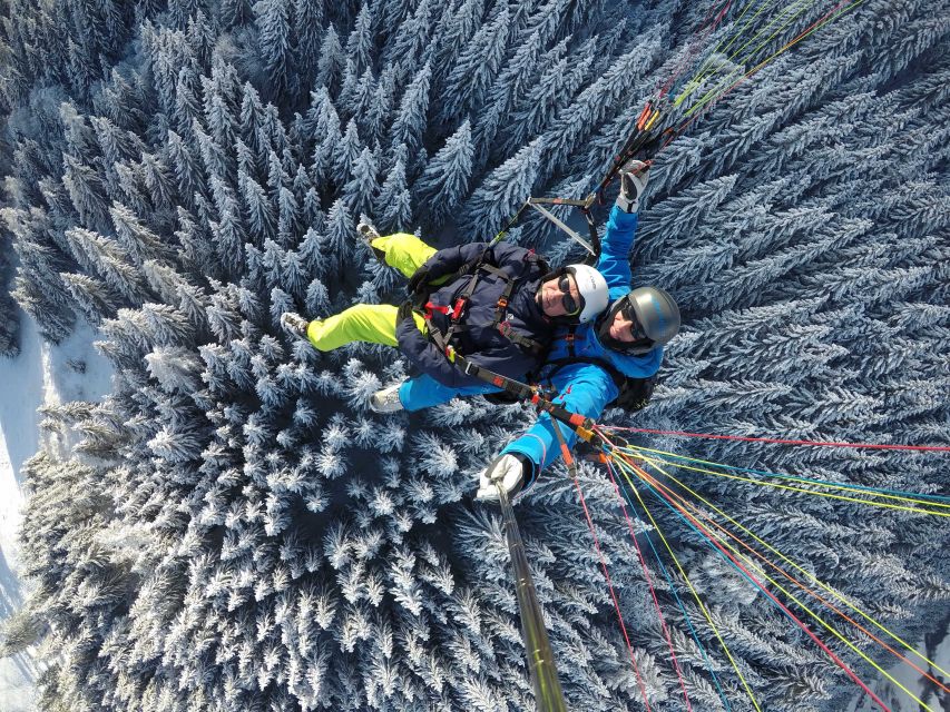 Zell am See: Schmittenhöhe Tandem Paragliding Flight - Clothing and comfort on the mountain